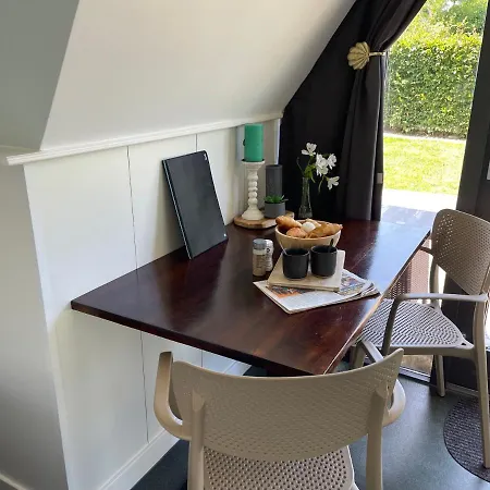 Hotelhuisjes Oosterleek