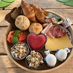 Hotelhuisjes Ξενοδοχείο Oosterleek